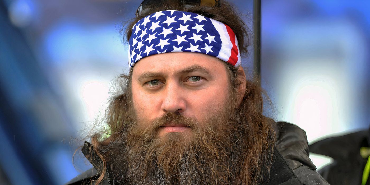 Willie Robertson wearing an American flag bandana.
